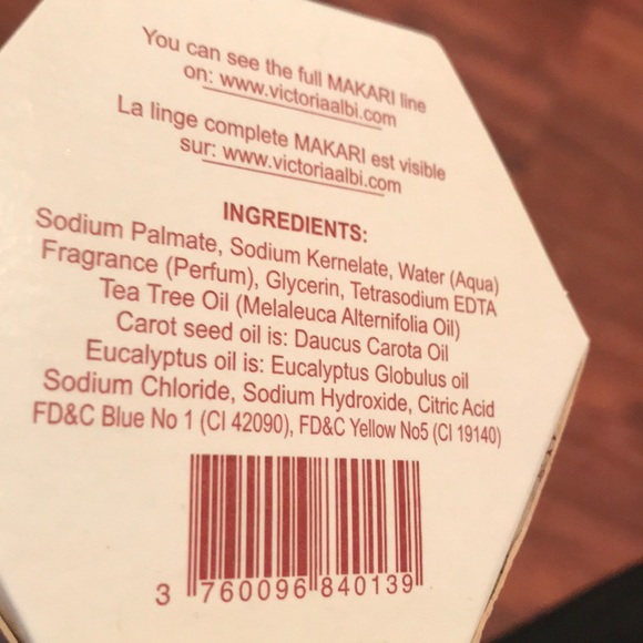 Makari De Suisse Antiseptic Soap - Picture 3 of 3